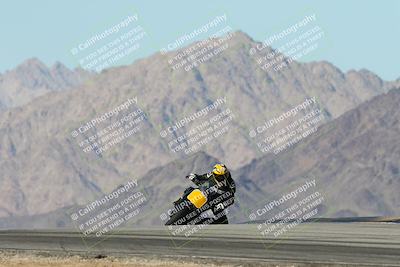 media/Dec-01-2025-Moto Forza (Mon) [[2daa91e15f]]/1-Advanced Group/Session 4 Turn 9/